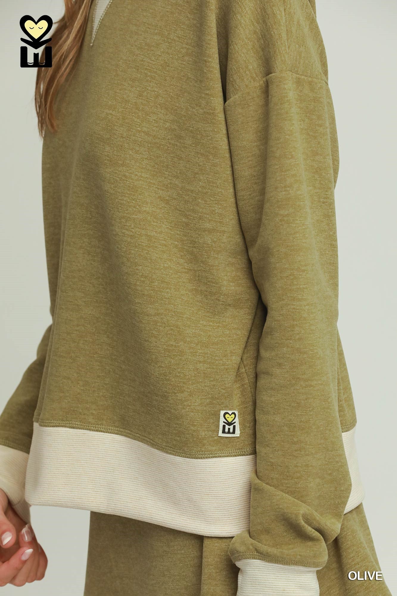 MOHMe by Umgee Fleece Contrast Banded Pullover