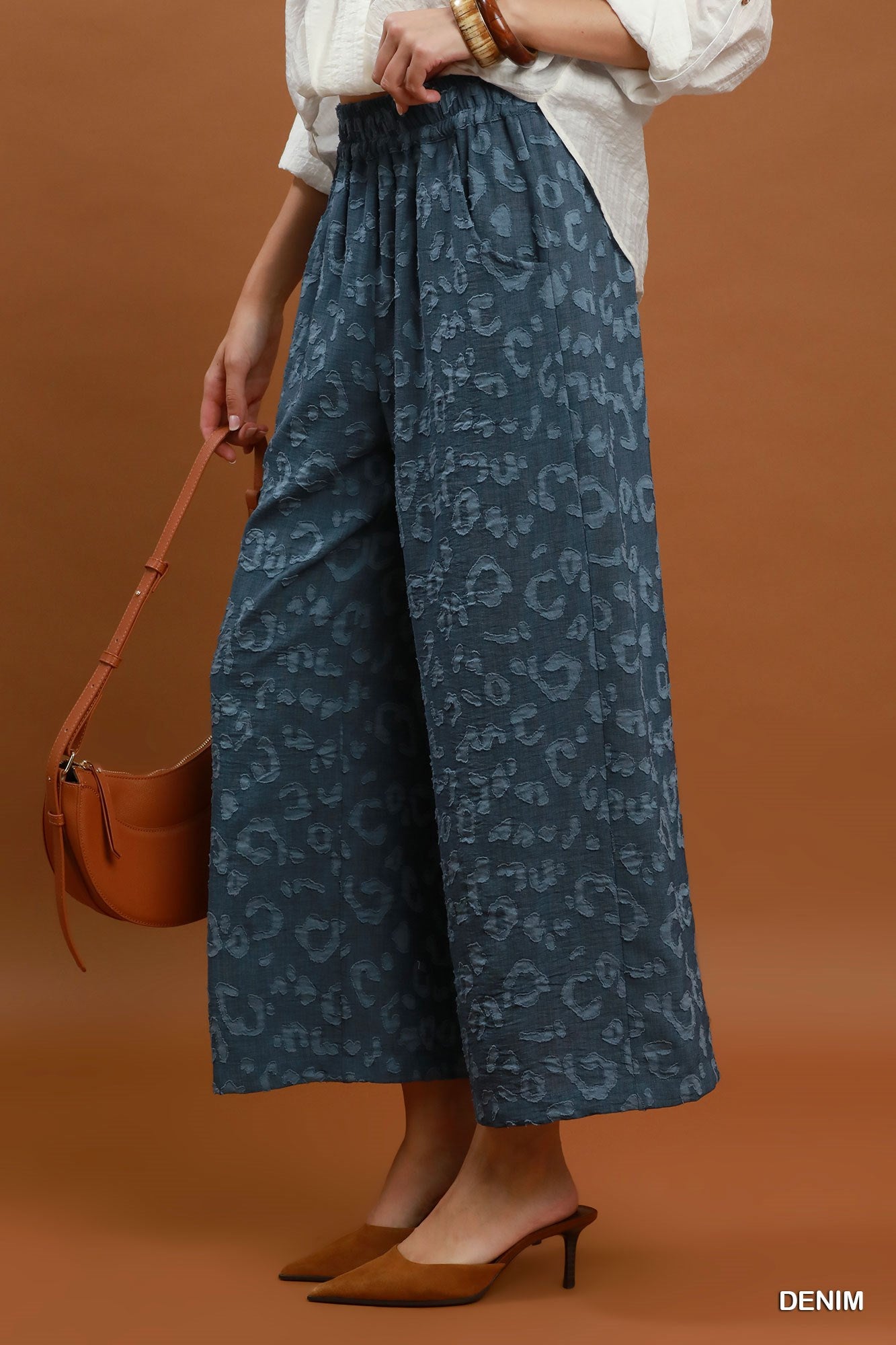 Umgee Textured Cropped Wide Leg Pants