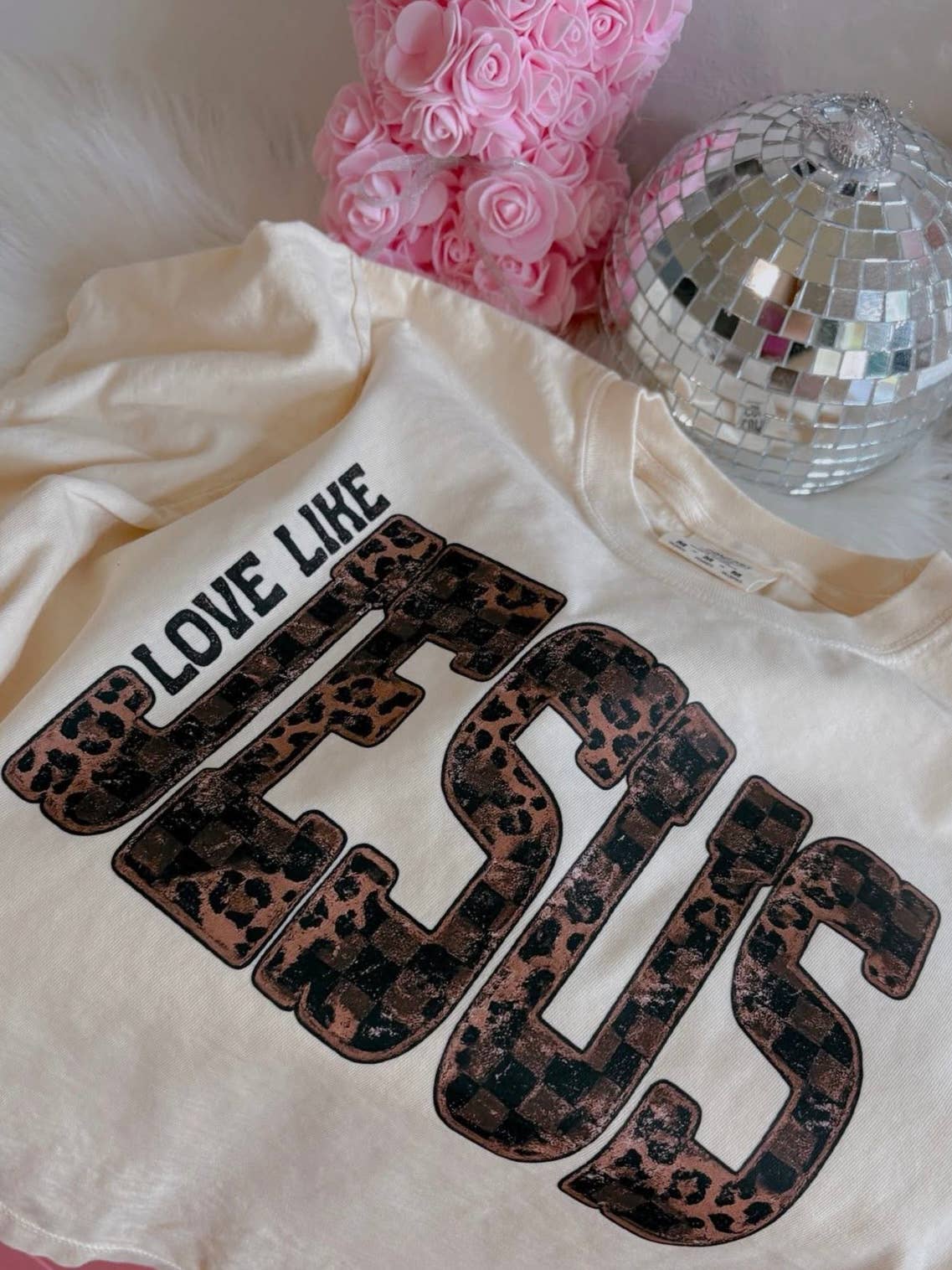 Love Like Jesus Tee