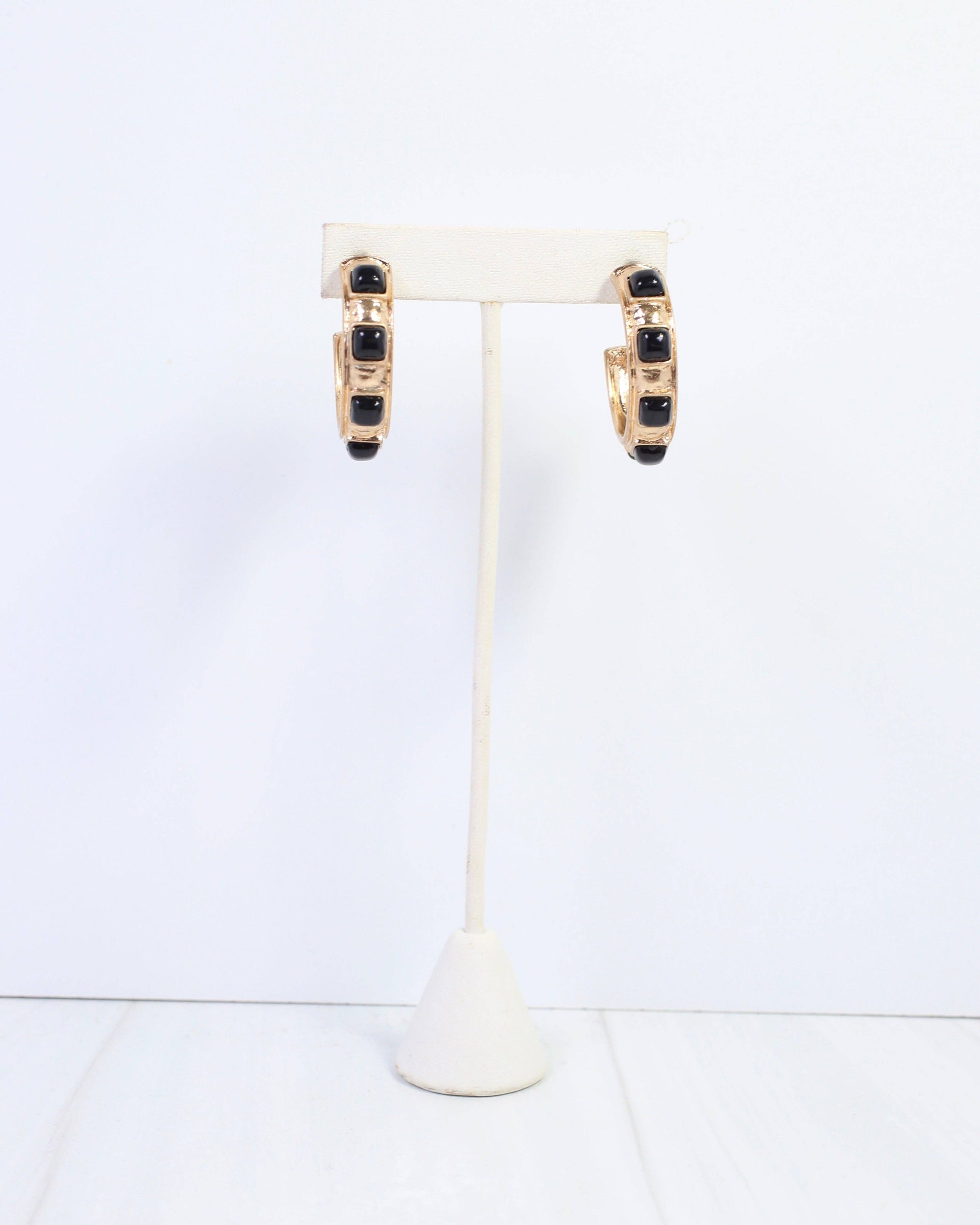 Allie Hammered Gold Earring Black