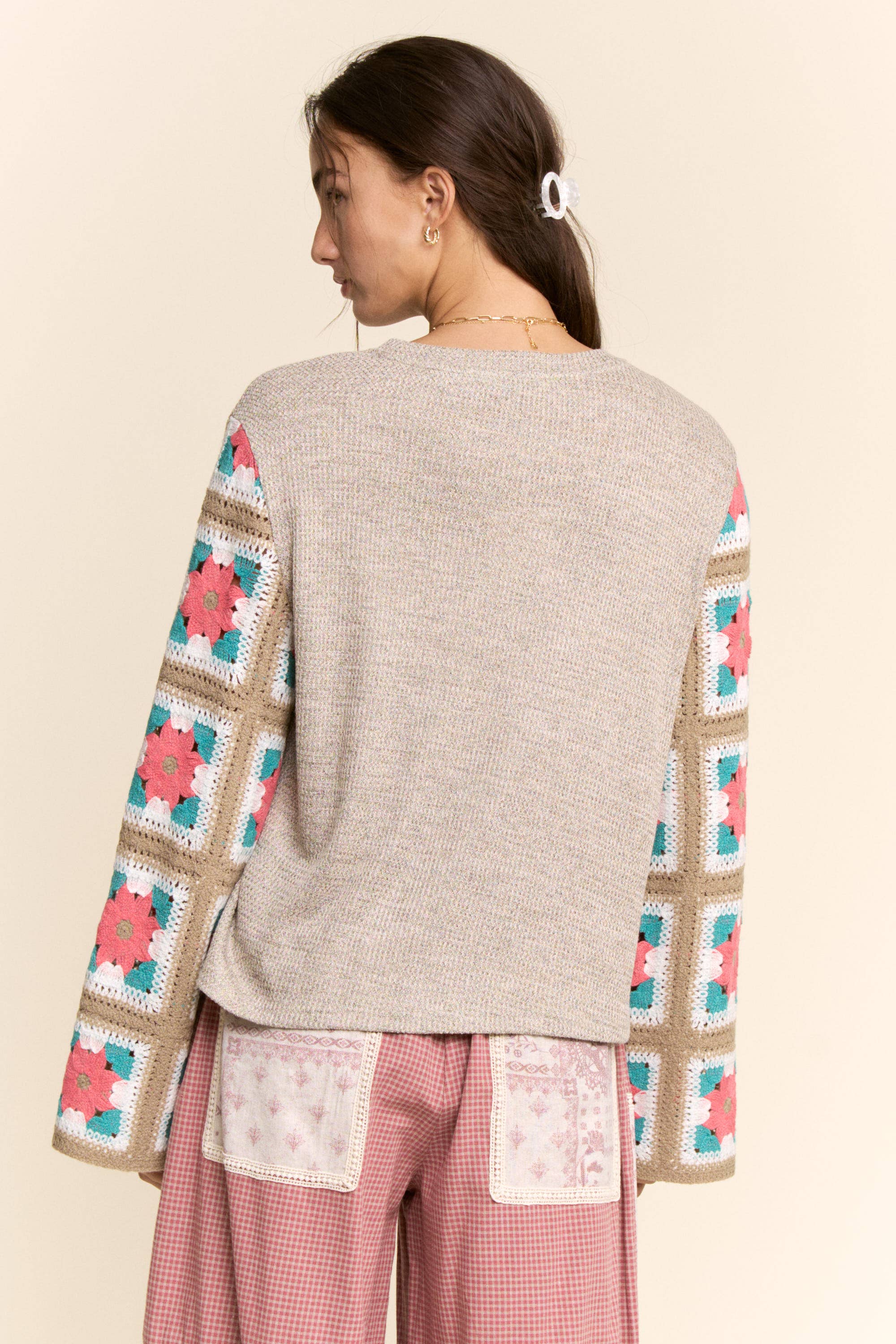 FLORAL APPLIQUE PATCHWORK KNIT TOP