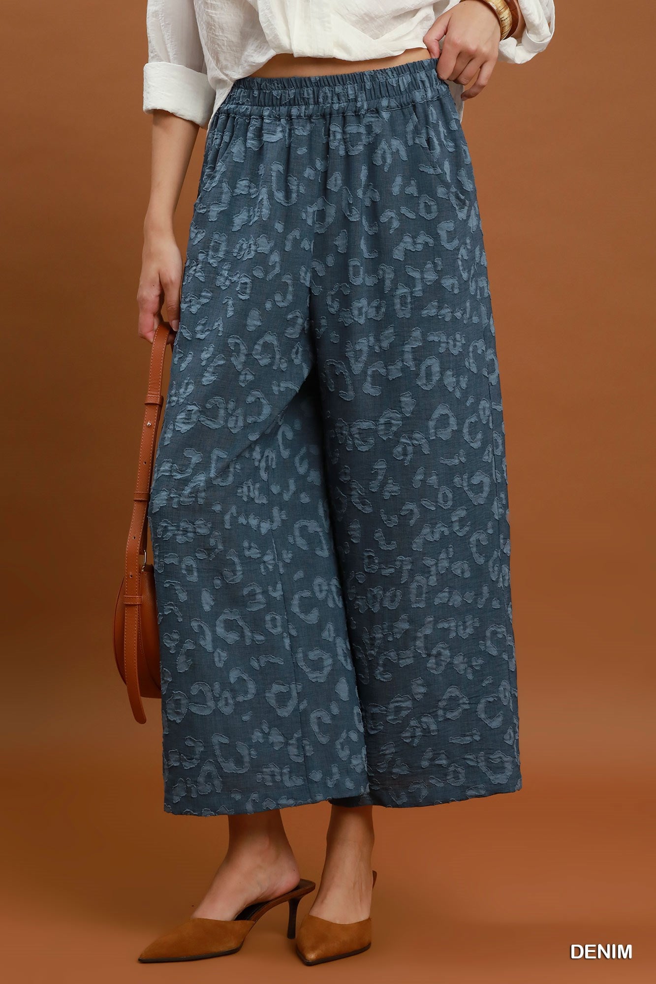 Umgee Textured Cropped Wide Leg Pants