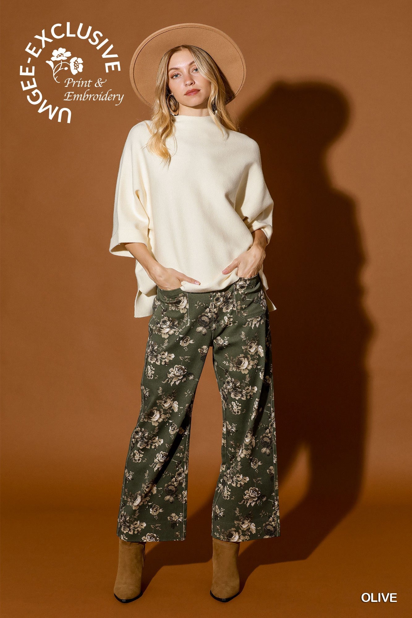 Umgee CopyRight Print, Floral Wide Leg Cropped Pants
