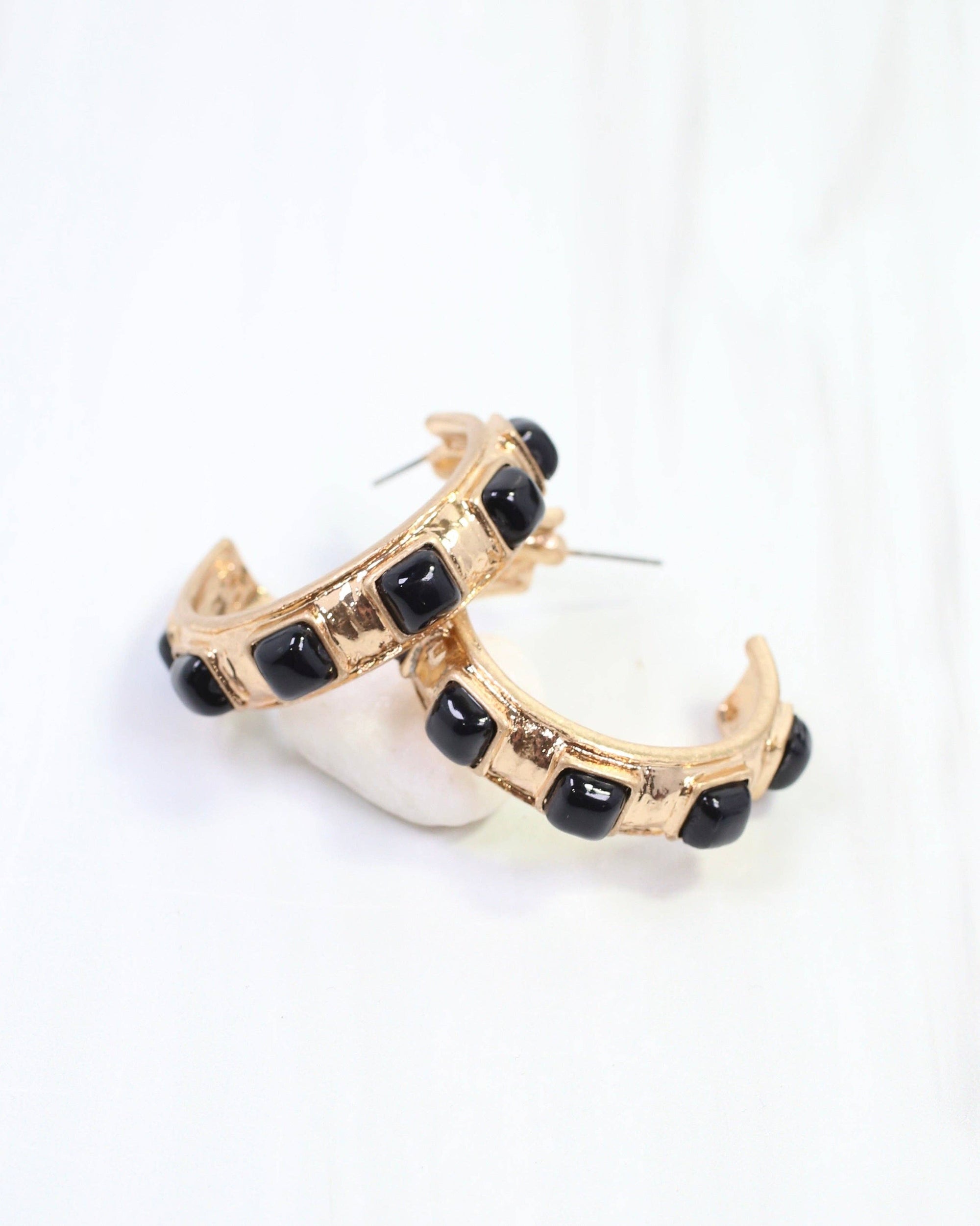 Allie Hammered Gold Earring Black