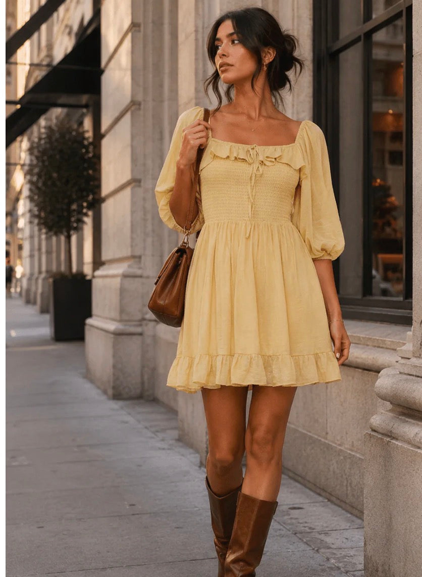 WOMEN’S SHORT SLEEVE SQUARE NECK SMOCKED RUFFLE MINI DRESS