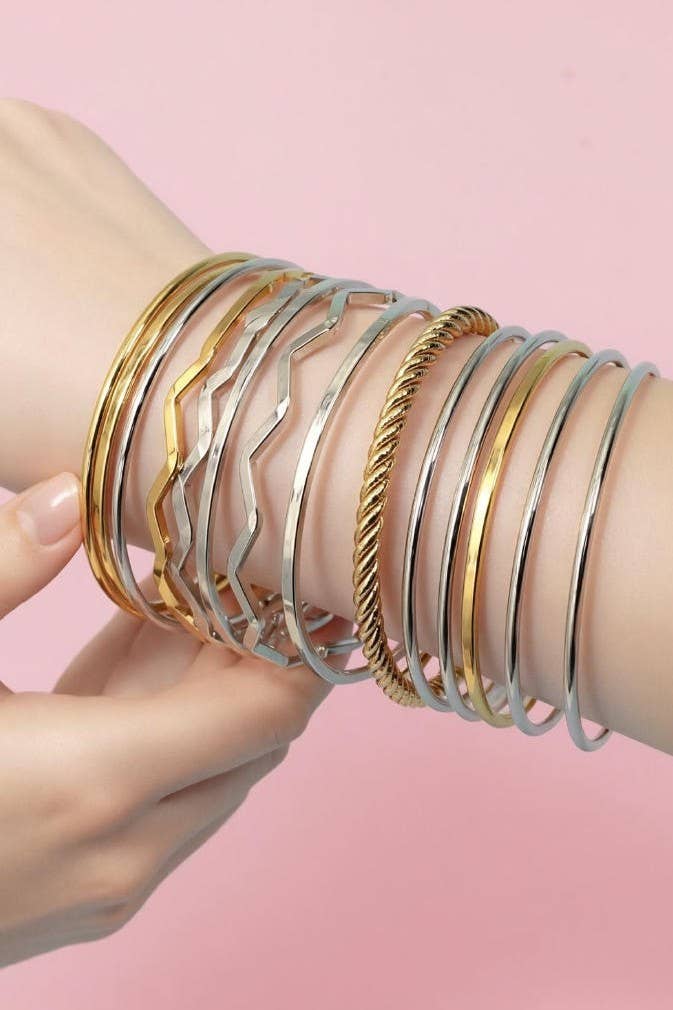 18K NON-TARNISH WATERPROOF STAINLESS STEEL BANGLE