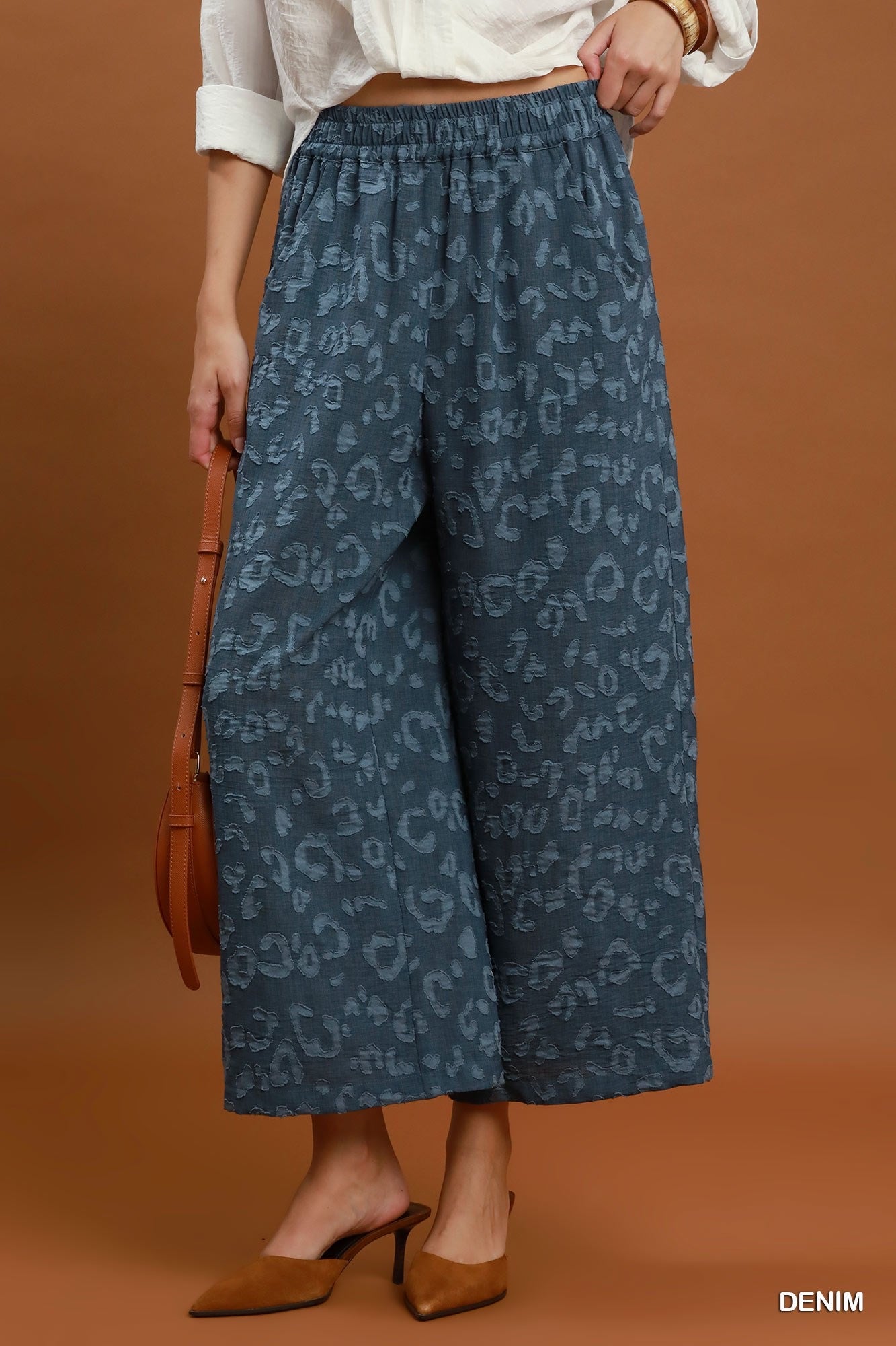 Umgee Textured Cropped Wide Leg Pants