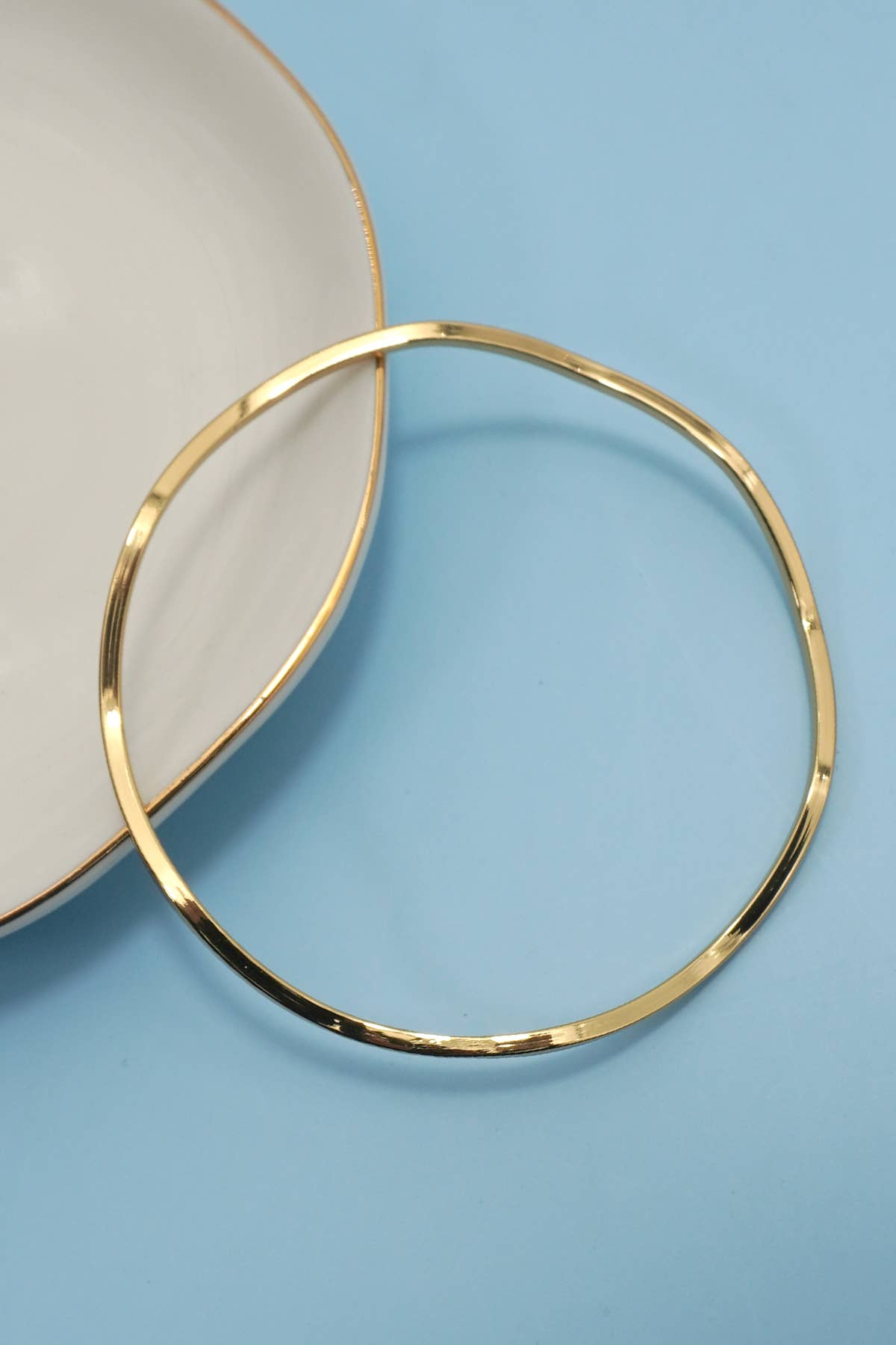 18K NON-TARNISH WATERPROOF STAINLESS STEEL BANGLE