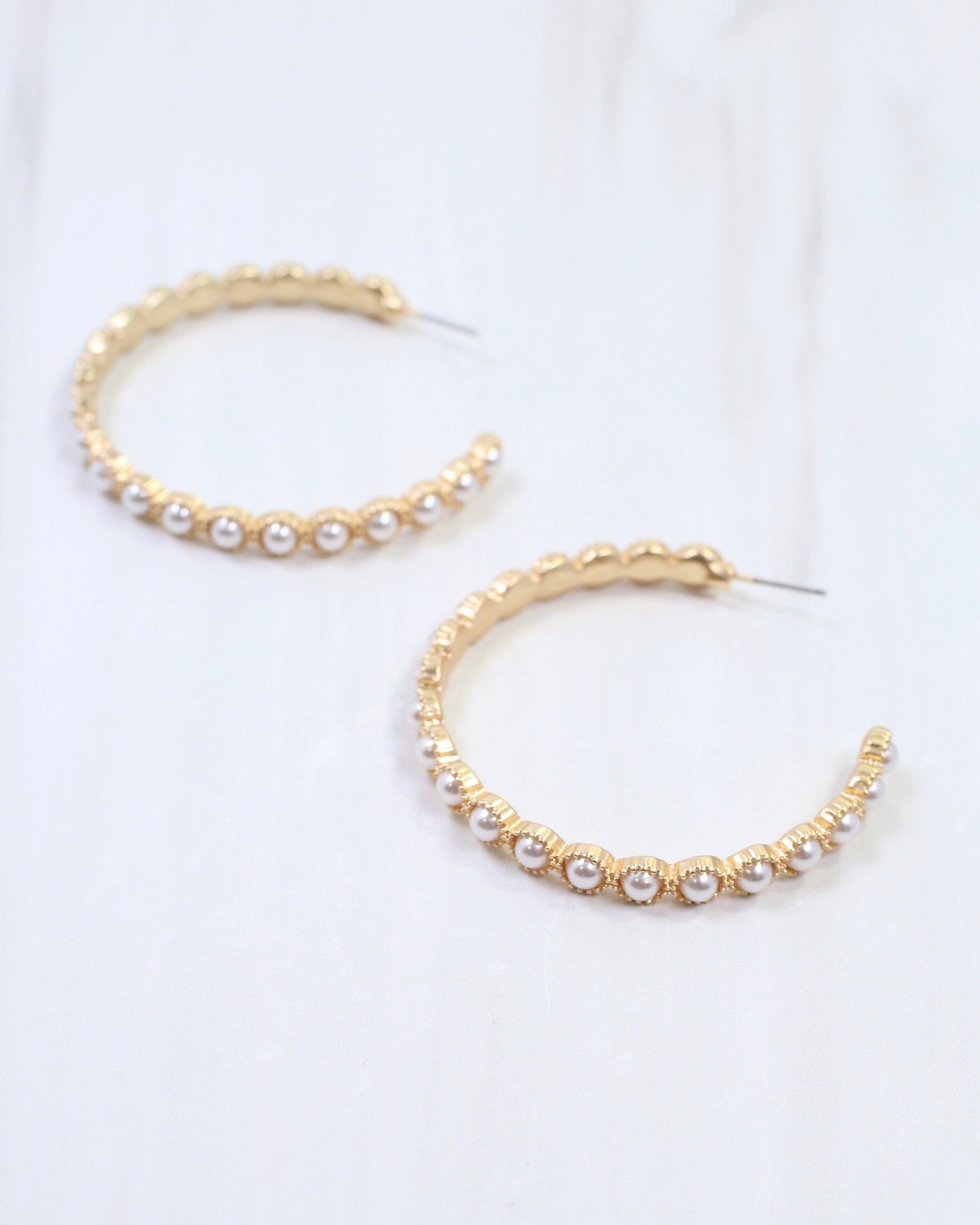 Blythe Pearl Lined Hoop Earring Matte Gold