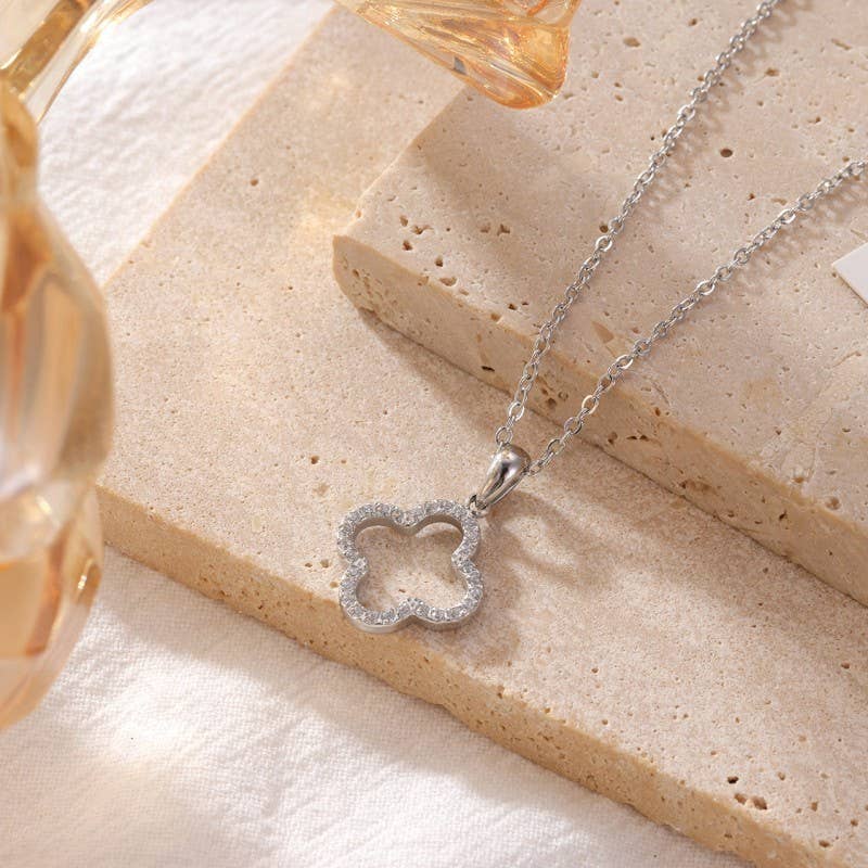 18K STAINLESS STEEL TARNISH FREE CLOVER NECKLACE | 40NK9680