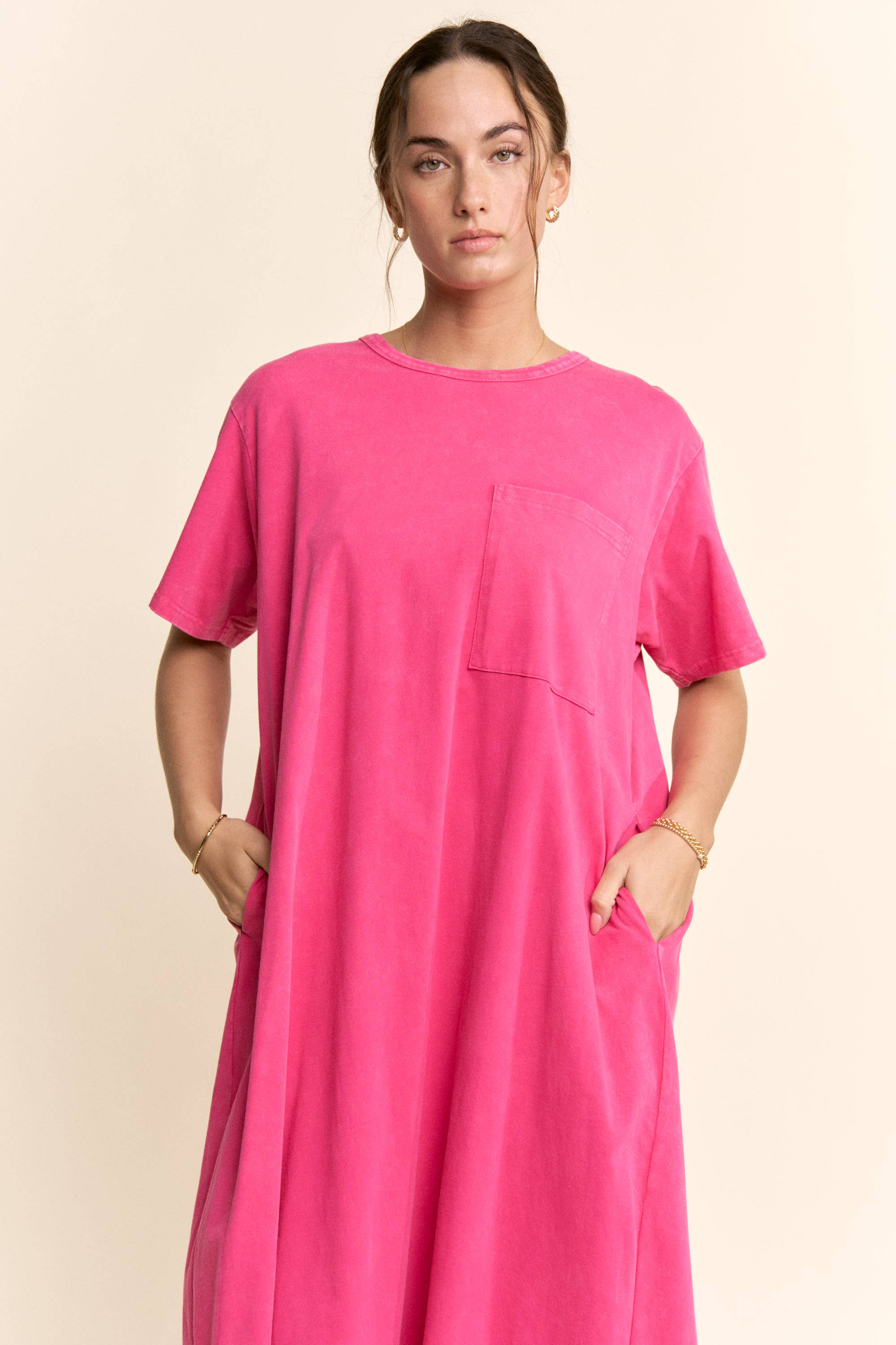 DED60298-GARMENT WASHED PLEATED BACK MIDI DRESS