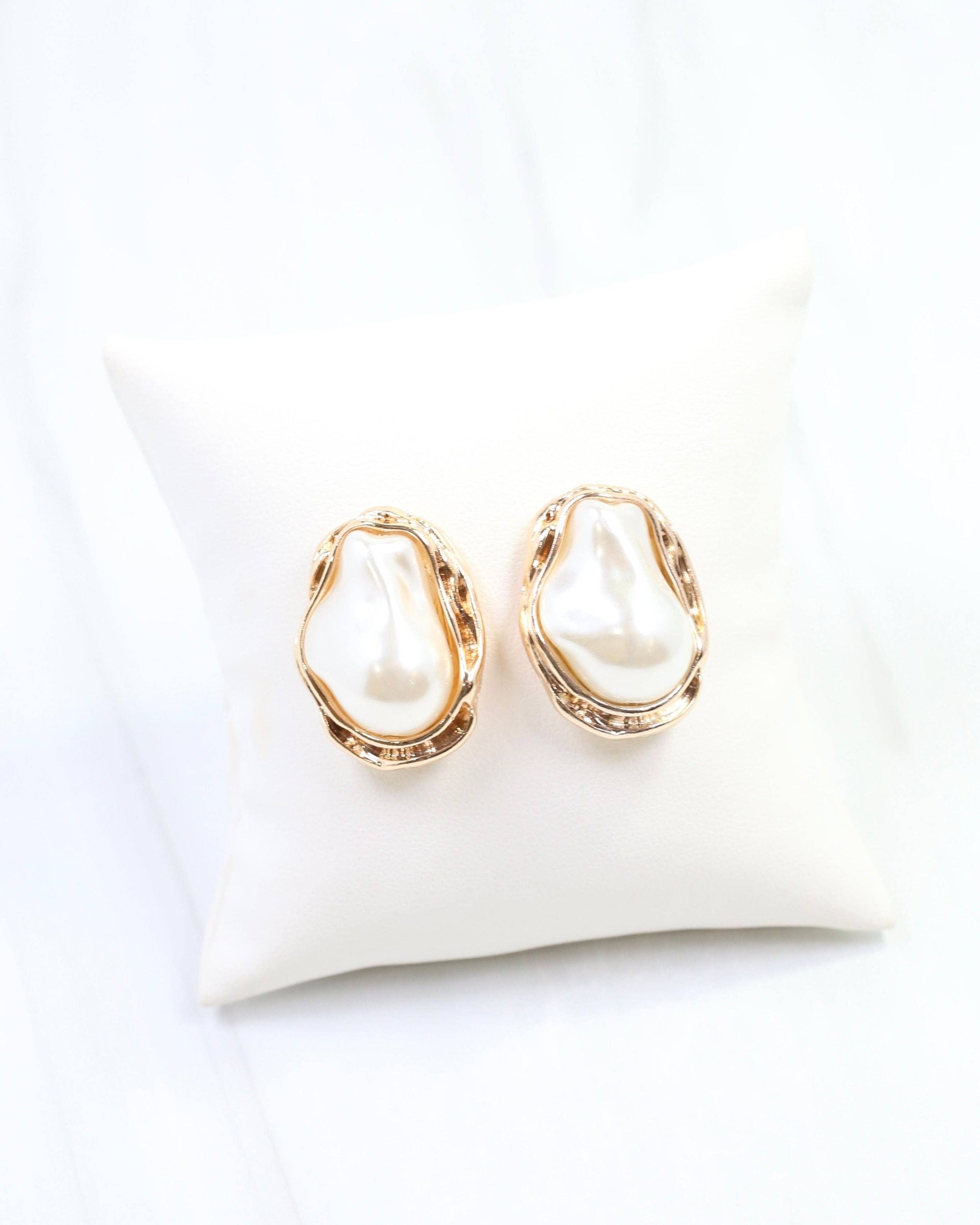 Carmela Baroque Pearl Post Earring Gold