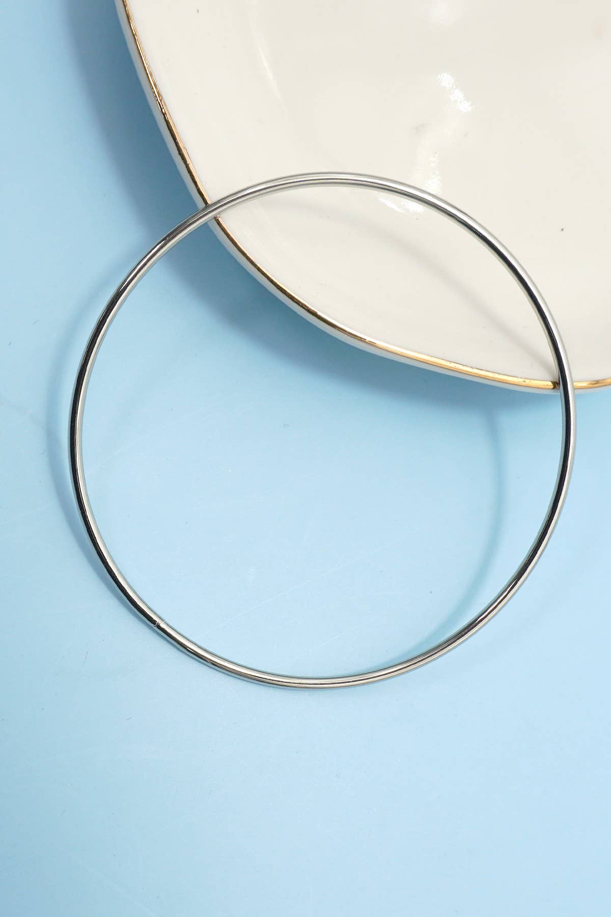 18K NON-TARNISH WATERPROOF STAINLESS STEEL BANGLE