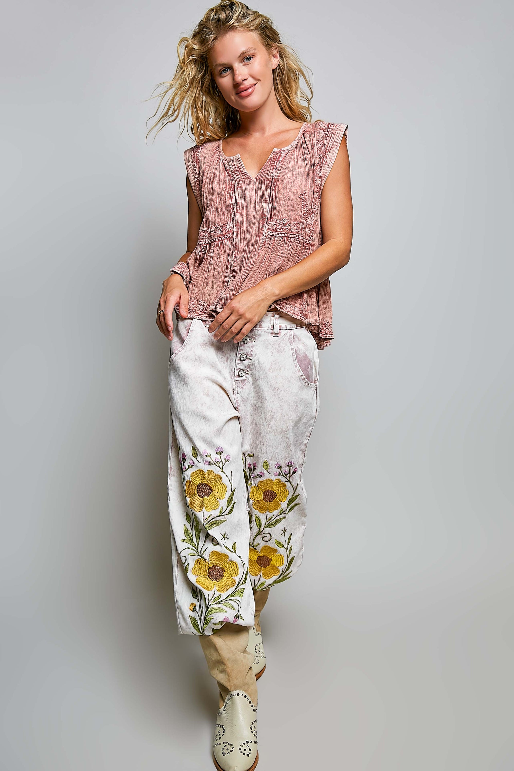 V-neck Sleeveless Vintage Washing Solid Linen Woven Top