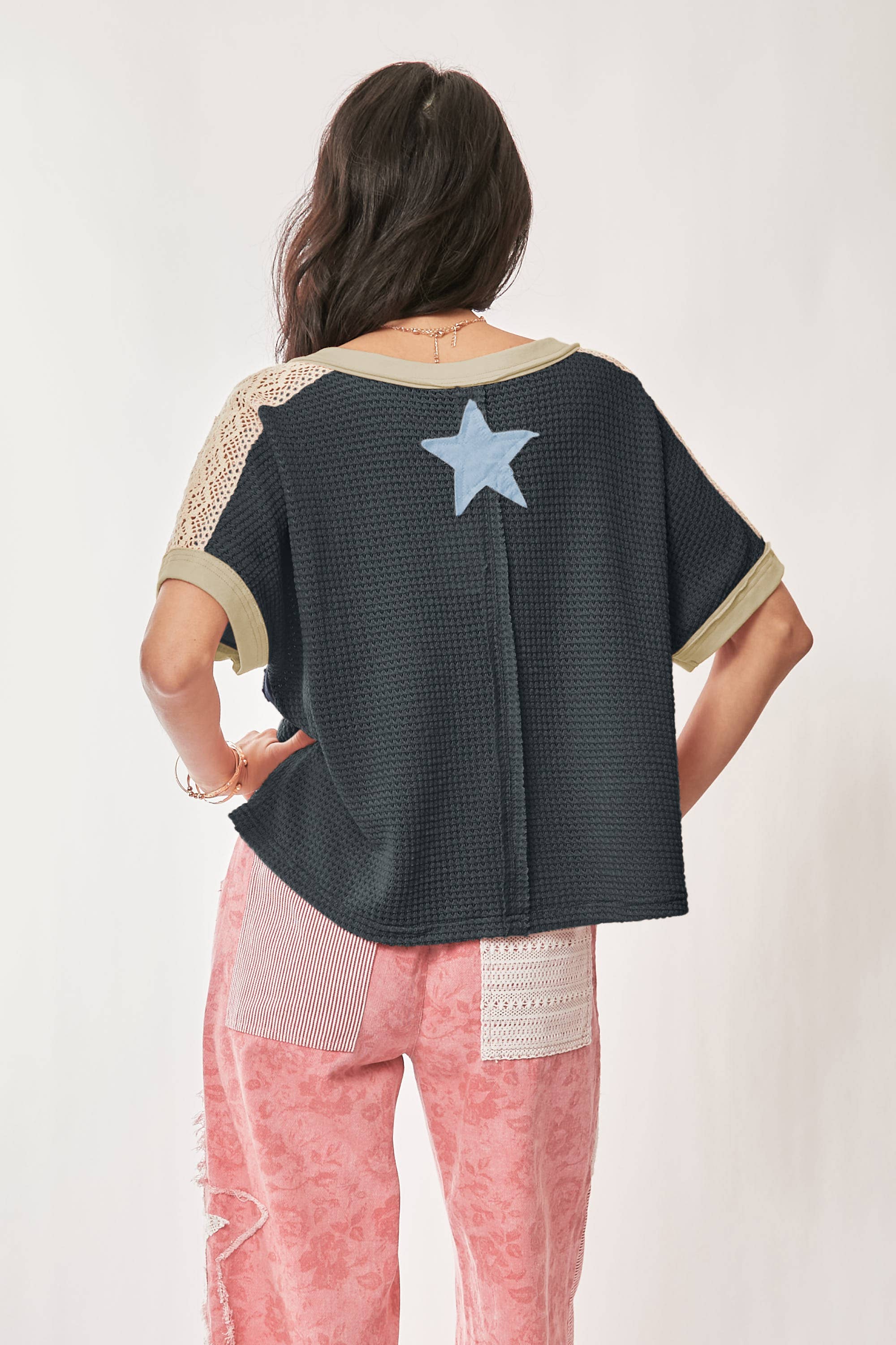 STAR PATCH DETAIL COLOR BLOCKED DROP SHOULDER TOP