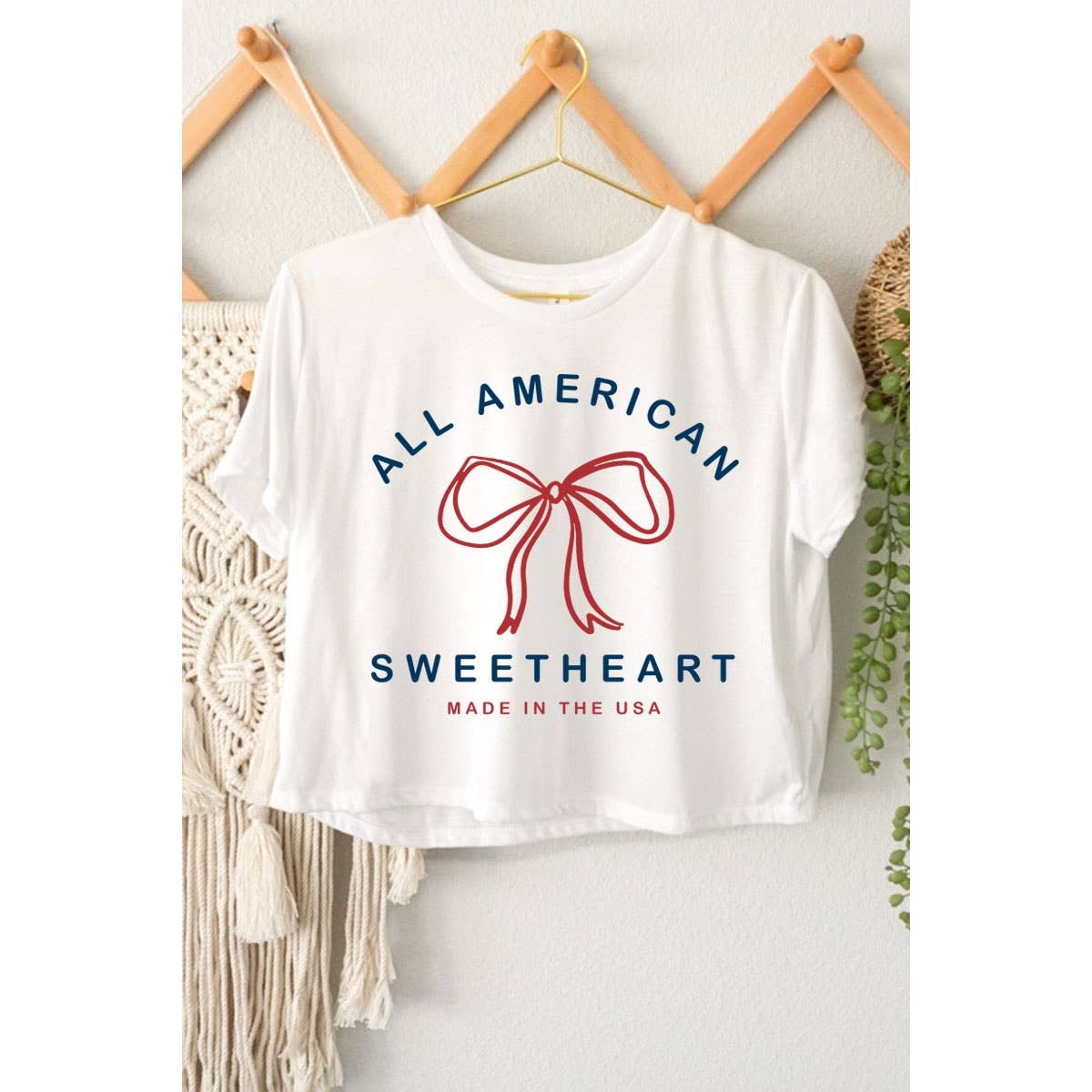 ALL AMERICAN SWEETHEART GRAPHIC CROP TOP