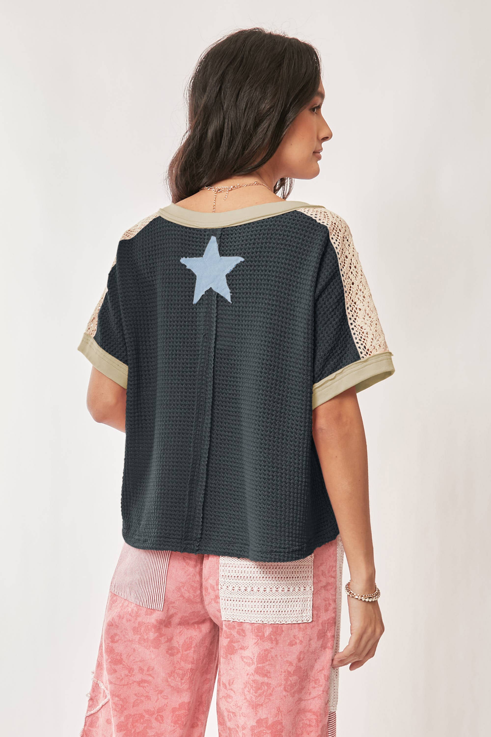 STAR PATCH DETAIL COLOR BLOCKED DROP SHOULDER TOP
