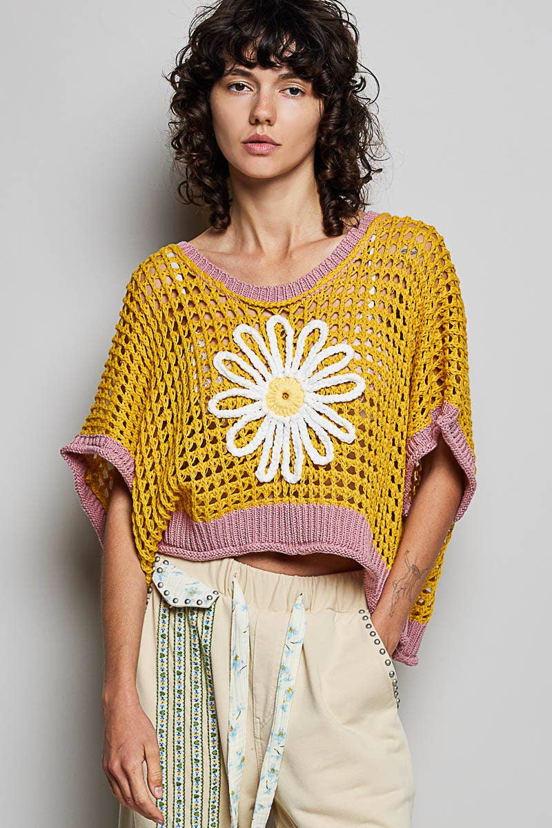Round Neck Sleeveless Floral Thin Sweater Top