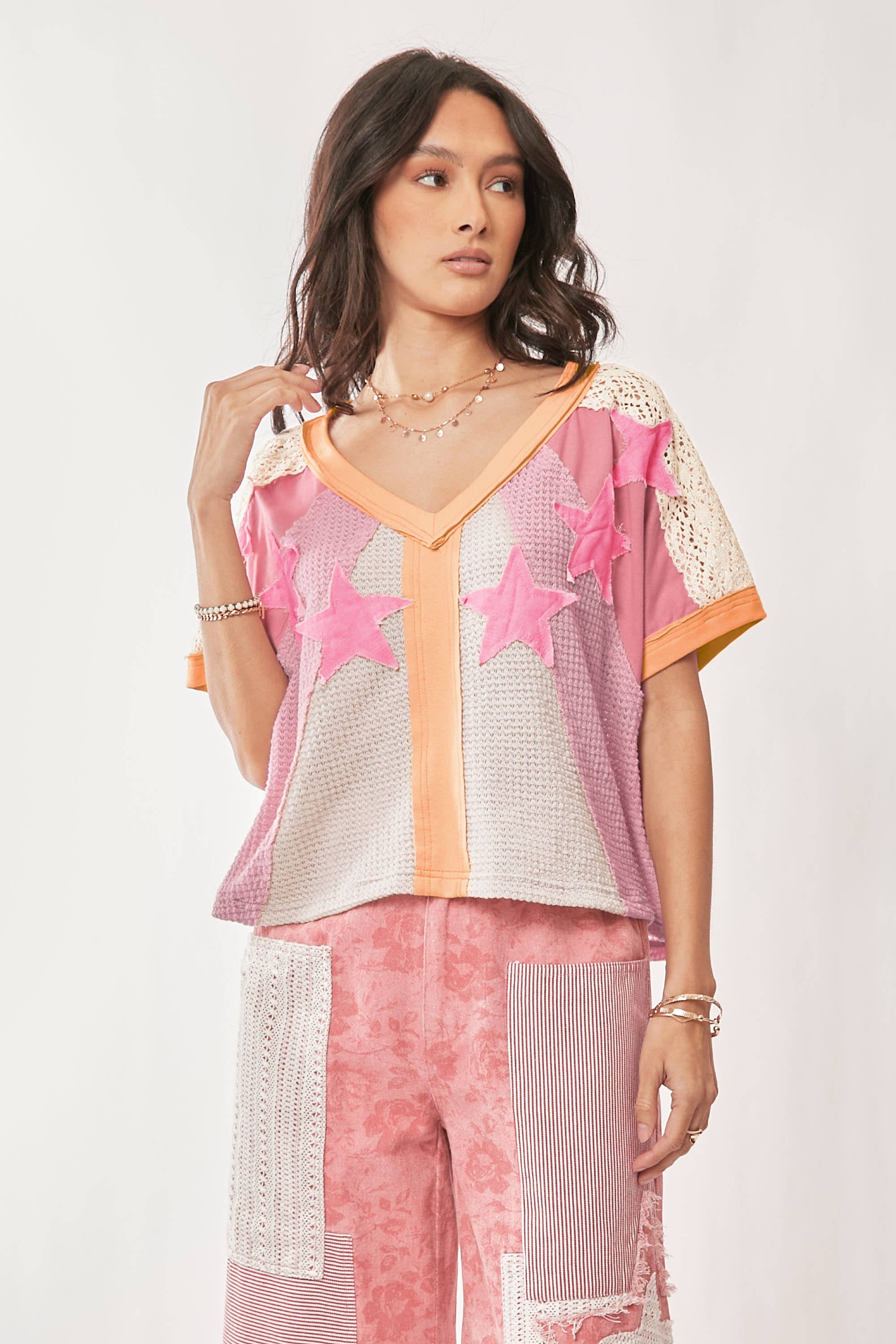 STAR PATCH DETAIL COLOR BLOCKED DROP SHOULDER TOP