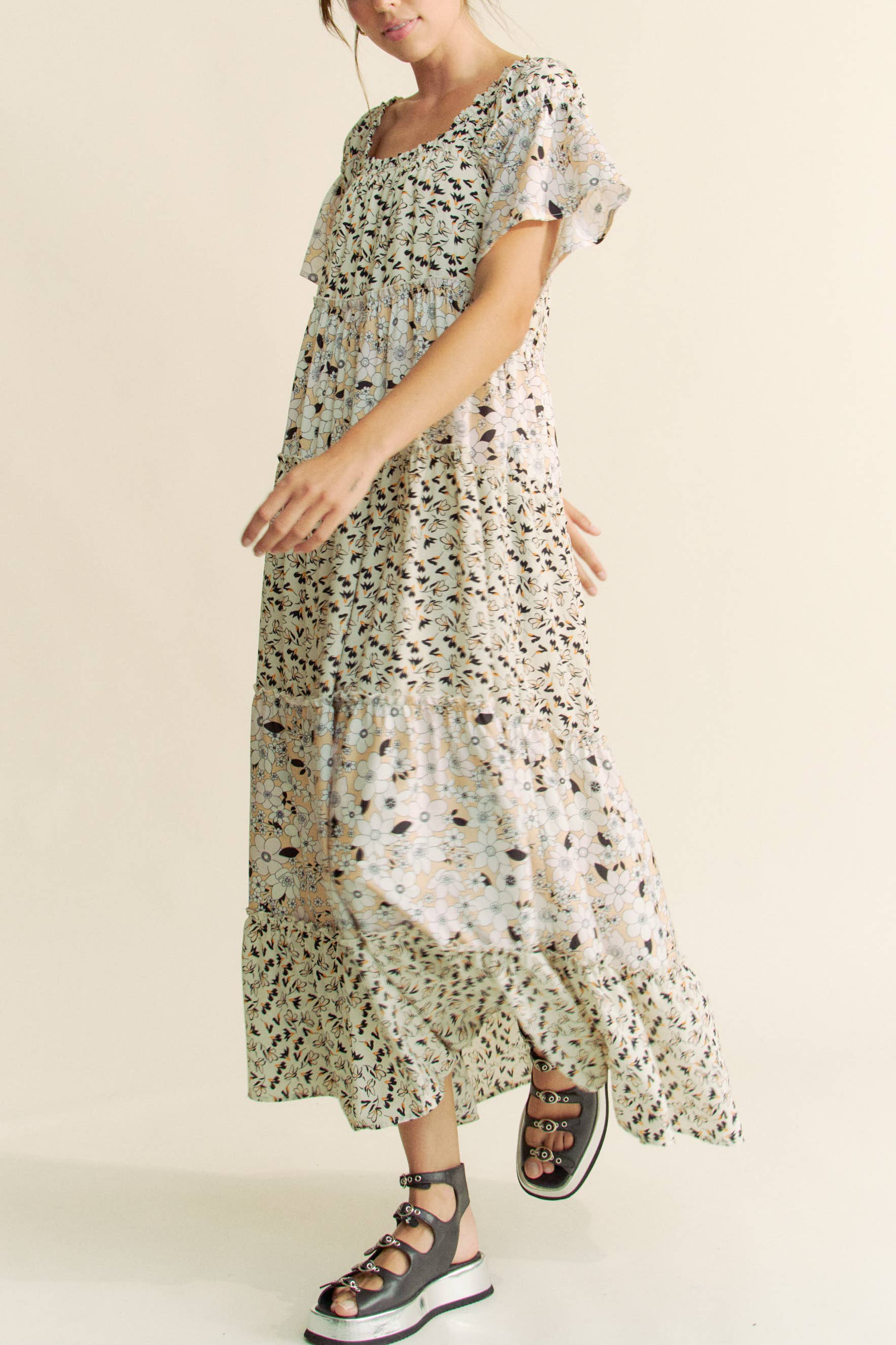 DD20523 - FLORAL MIXED RUFFLE DETAIL RUFFLE SLEEVE MIDIDRESS