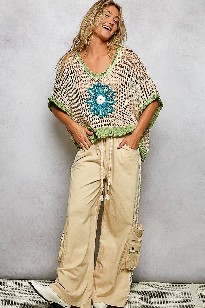Round Neck Sleeveless Floral Thin Sweater Top