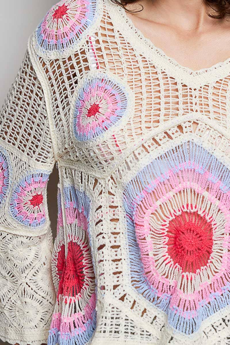 V-Neck Granny Circle Motif Scalloped Edge Crochet Top