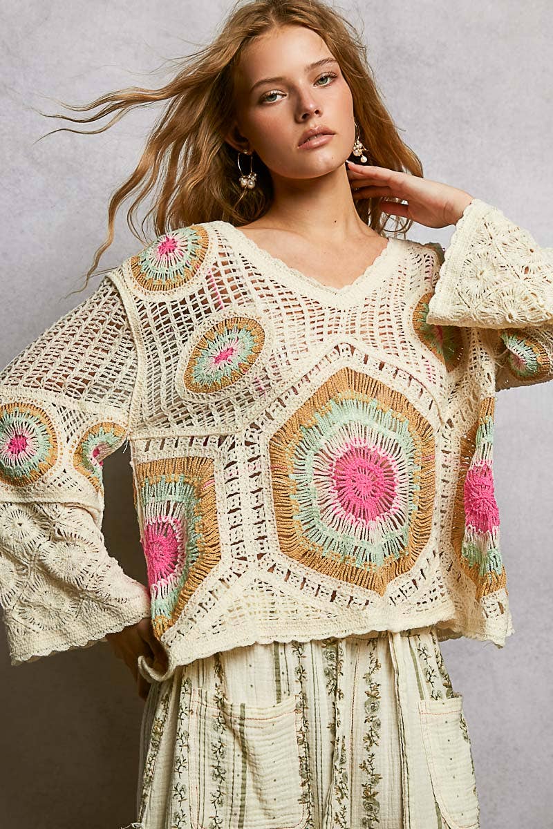 V-Neck Granny Circle Motif Scalloped Edge Crochet Top