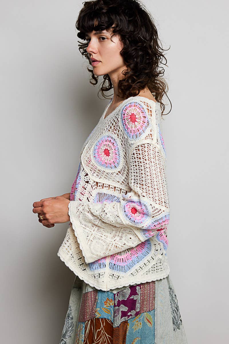 V-Neck Granny Circle Motif Scalloped Edge Crochet Top