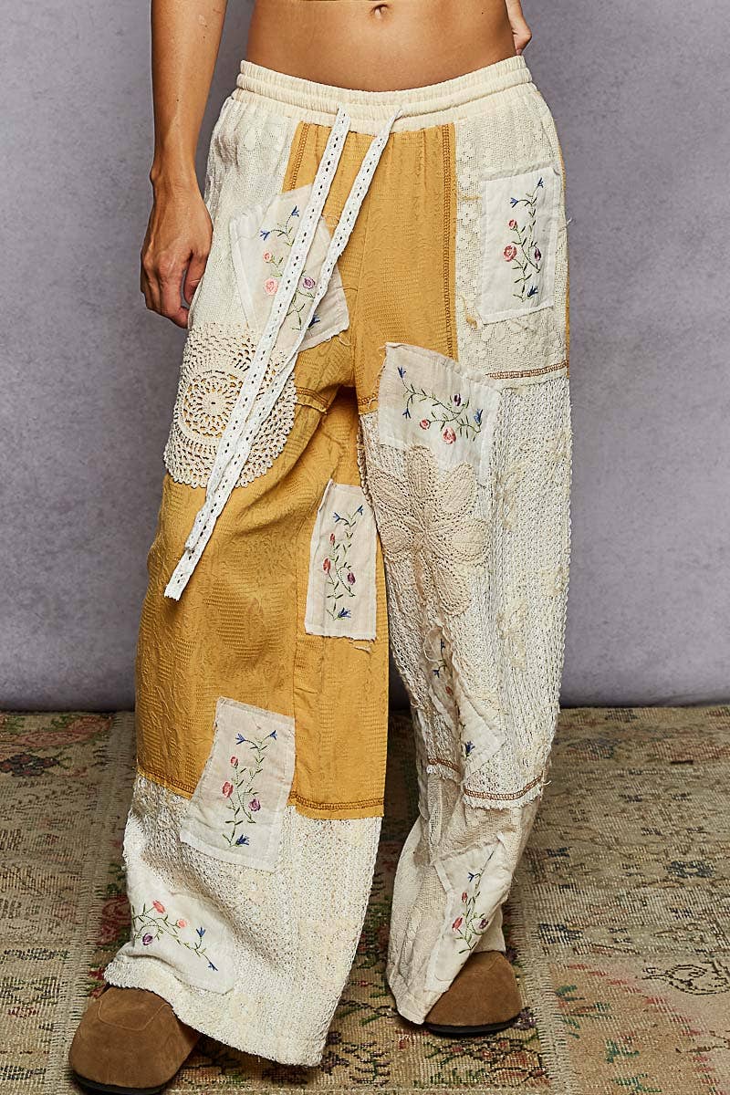 Solid Lace Patch Detail Woven Pants
