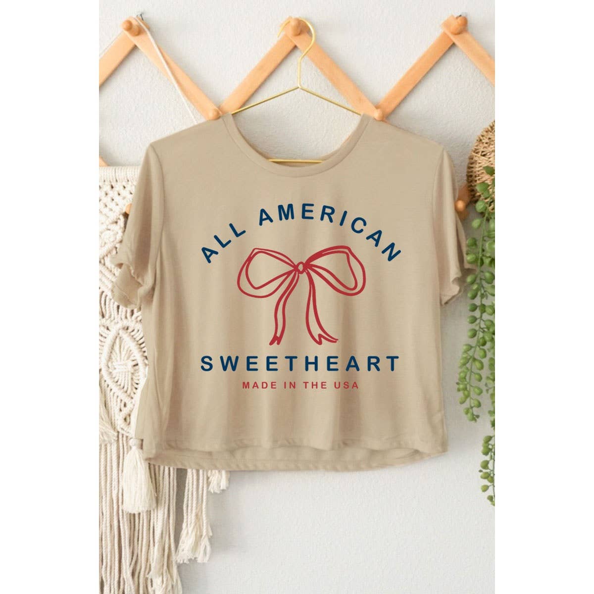 ALL AMERICAN SWEETHEART GRAPHIC CROP TOP
